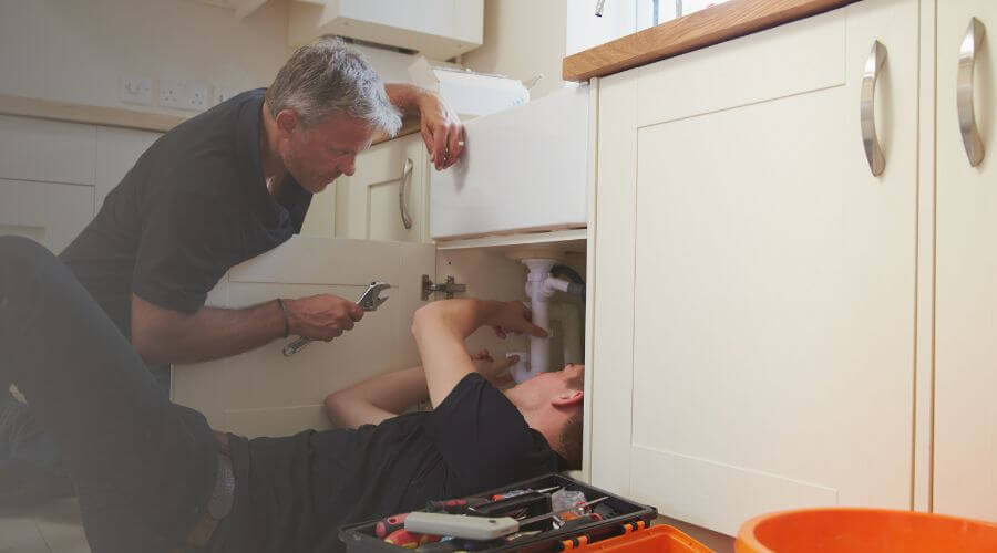 Professional burst pipe repair services in Utopia, TX